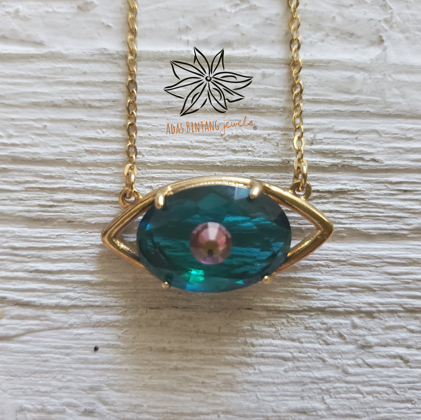Lucky Eye Necklace Green Glass  Stone